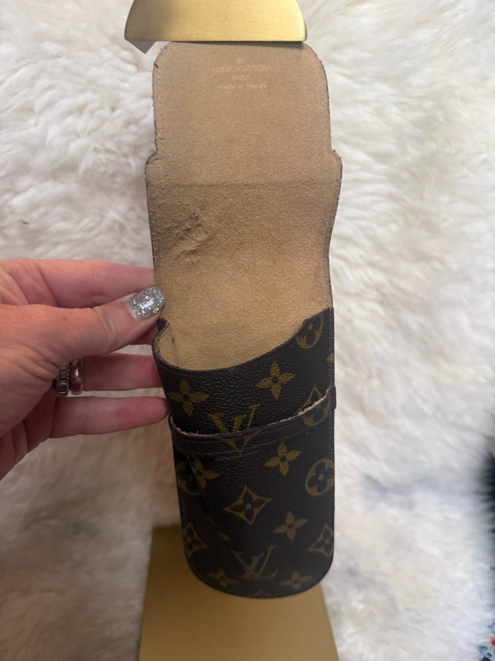 Louis Vuitton Brown Monogram Glasses Sunglasses Pouch - Picture 2 of 3